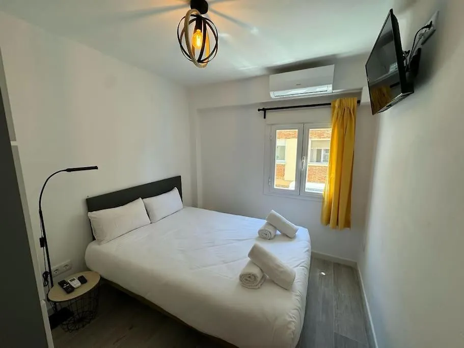 Shelter In Malaga - C1 Apartman